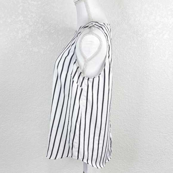Papaya Black White Striped Relaxed Tank Top Keyhole Back Blouse Size Medium - Picture 2 of 6